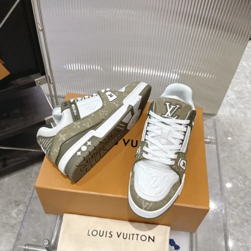 Louis Vuitton Trainer Leather Sneakers Style 0353