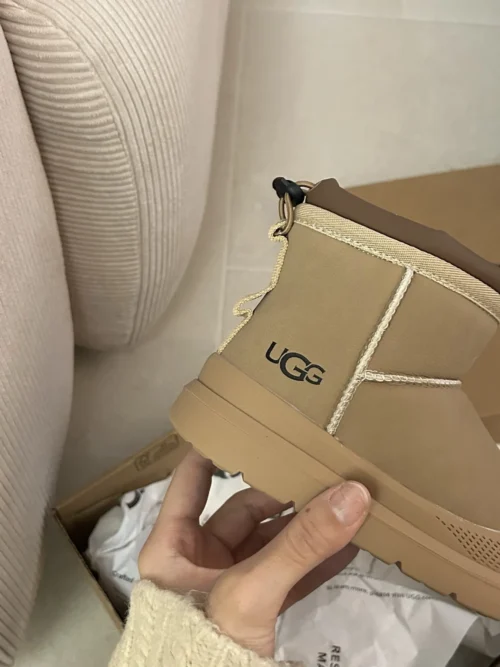 UGG Rubber Snow Boots Style 0009