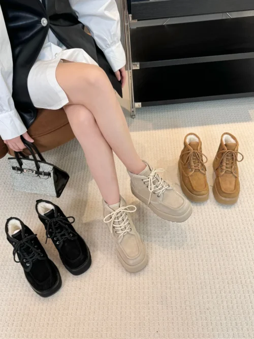 UGG Snow Boots Style 0019