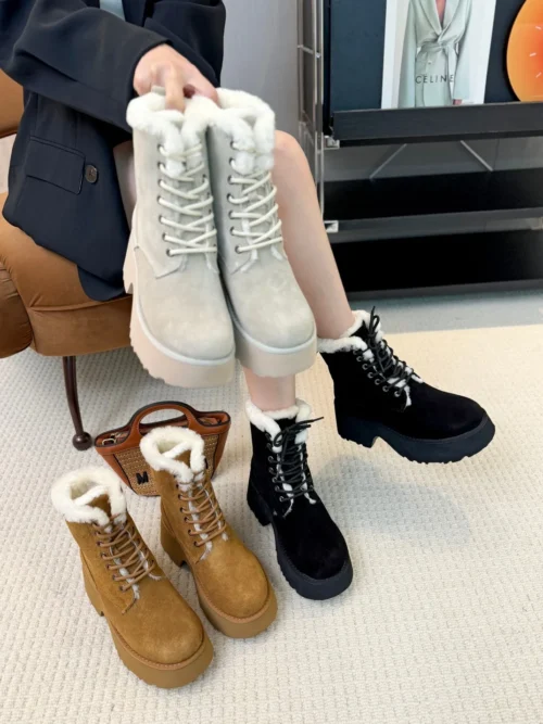 UGG Snow Boots Style 0023
