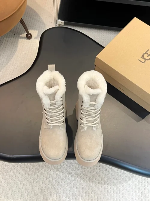 UGG Snow Boots Style 0025