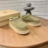 UGG Snow Boots Style 0039