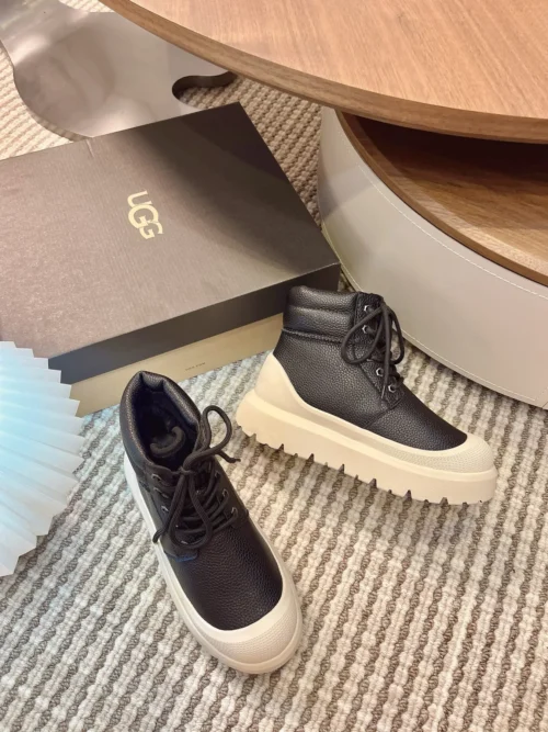 UGG Tasman Snow Boots Style 0077