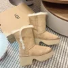 UGG Snow Boots Style 0101
