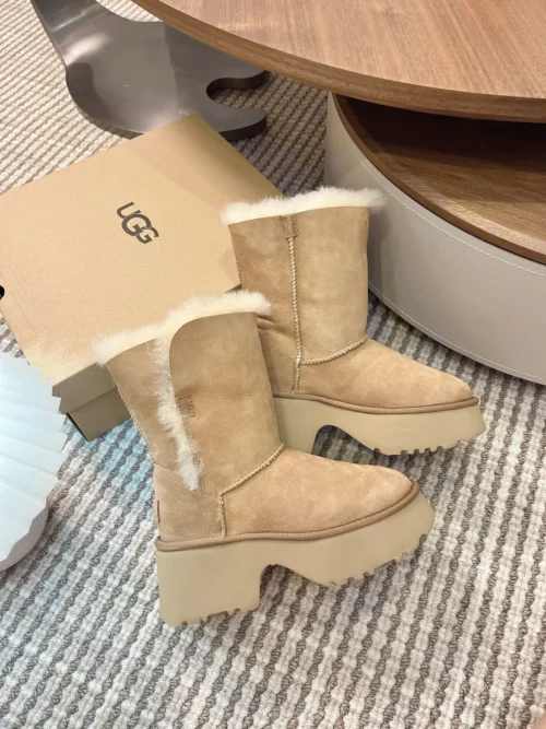 UGG Snow Boots Style 0101