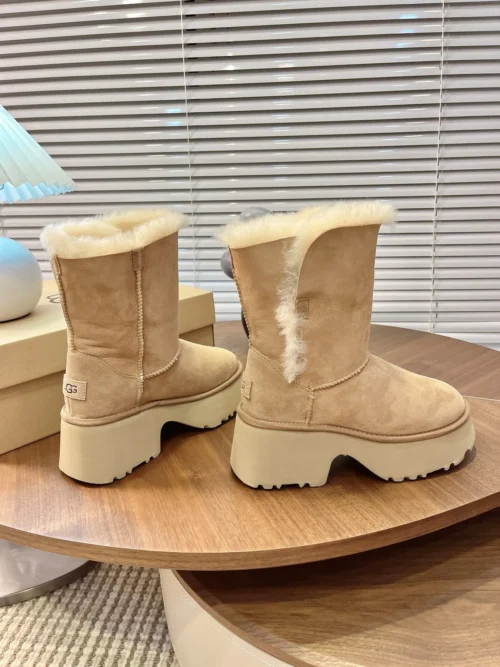 UGG Snow Boots Style 0101