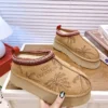 UGG Snow Boots Style 0109