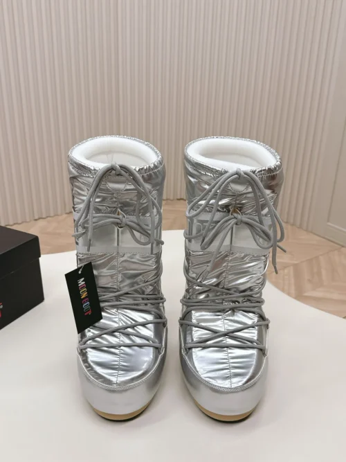 UGG Snow Boots Style 0137