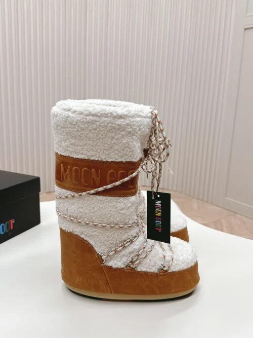UGG Snow Boots Style 0139