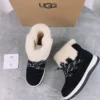 UGG Leather Snow Boots Style 0147