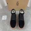 UGG Leather Snow Boots Style 0149