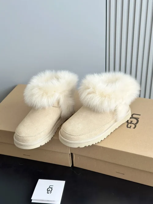 UGG Snow Boots Style 0167