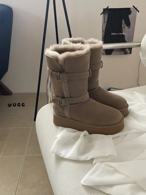 UGG Lambskin Boots Style 0179