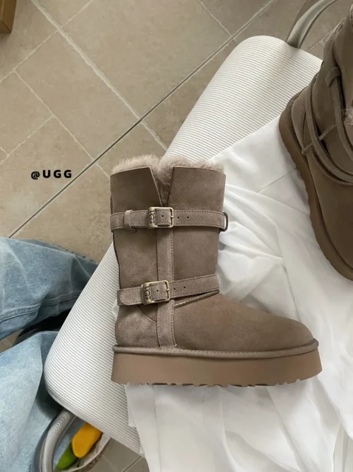 UGG Lambskin Boots Style 0179