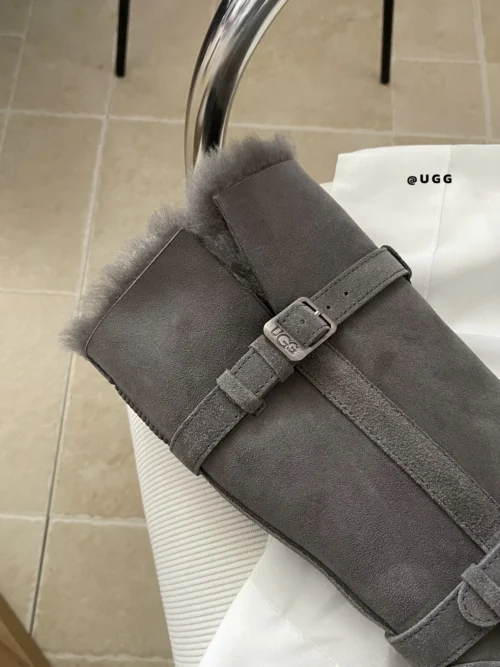 UGG Lambskin Boots Style 0181