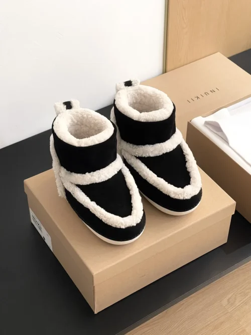 UGG Snow Boots Style 0185