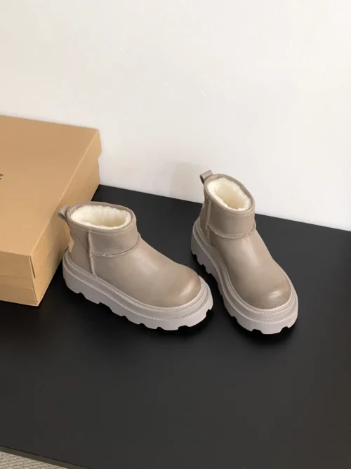UGG Boots Style 0187