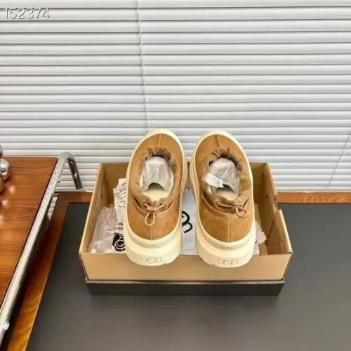 UGG Sneakers Style 0197