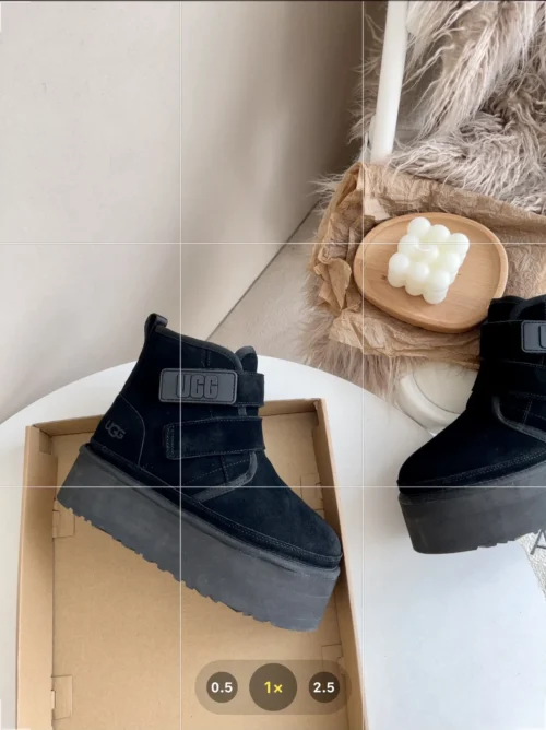 UGG Sneakers Style 0201