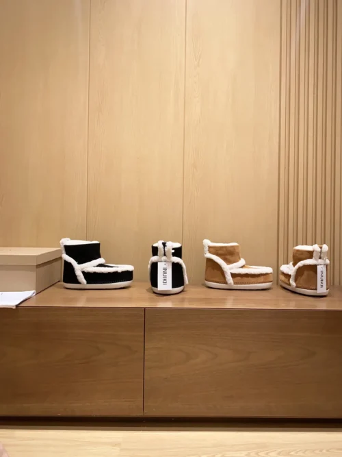 UGG Snow Boots Style 0205