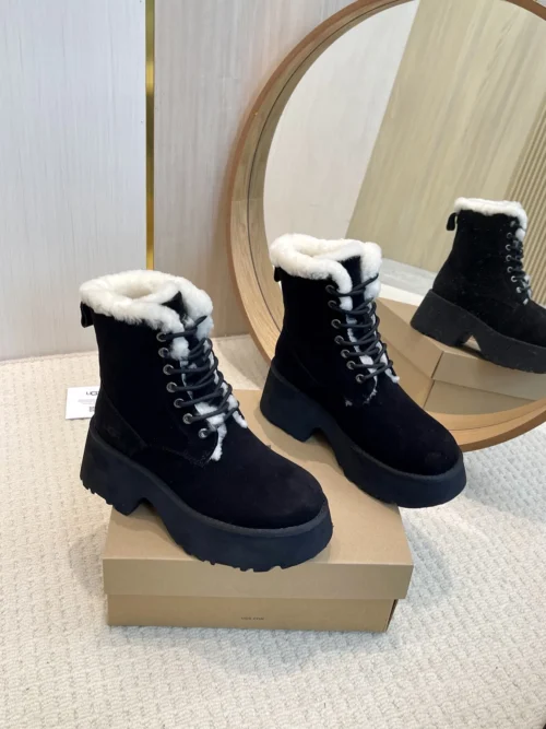 UGG Snow Boots Style 0217