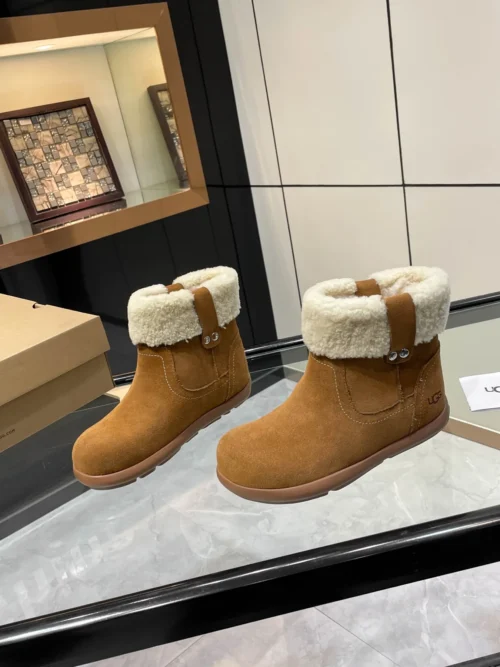 UGG Rubber Sneakers Style 0229