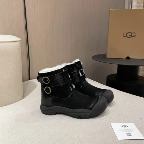 UGG Leather Snow Boots Style 0231