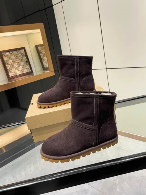 UGG Rubber Snow Boots Style 0253