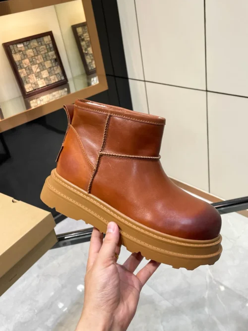 UGG Leather Boots Style 0263