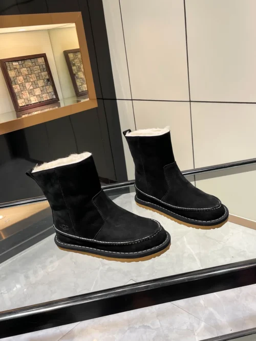 UGG Leather Sneakers Style 0277