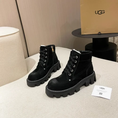 UGG Leather Snow Boots Style 0293