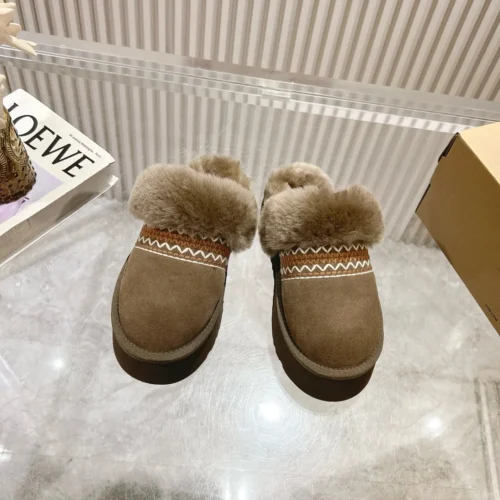 UGG Slides Style 0327