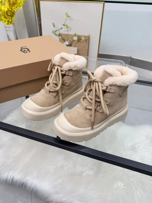 UGG Snow Boots Style 0341