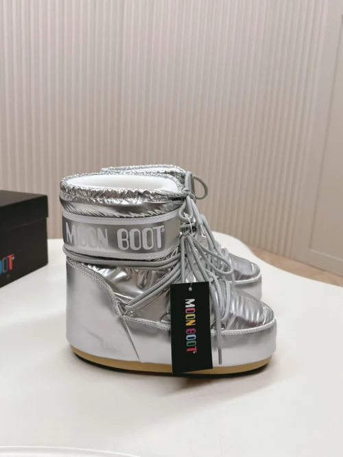 UGG Snow Boots Style 0347