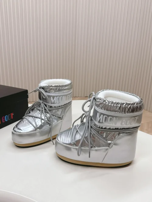 UGG Snow Boots Style 0347