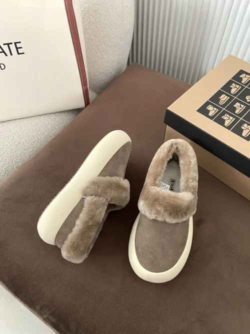UGG Snow Boots Style 0367