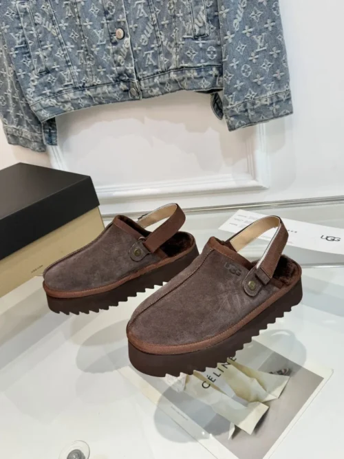 UGG Brown Slides Style 0397