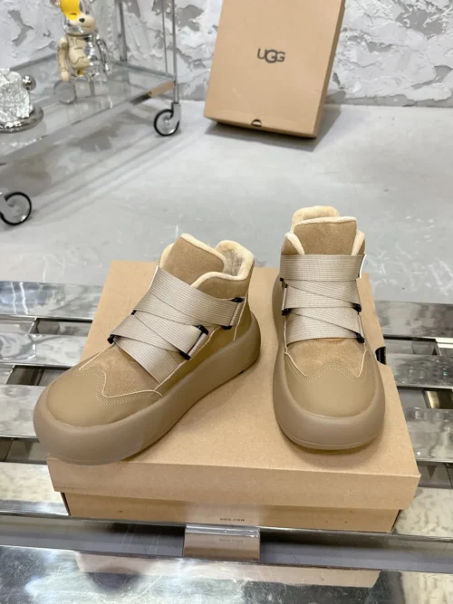 UGG Sneakers Style 0399