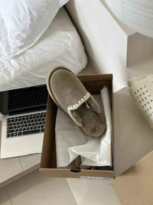 UGG Slides Style 0401
