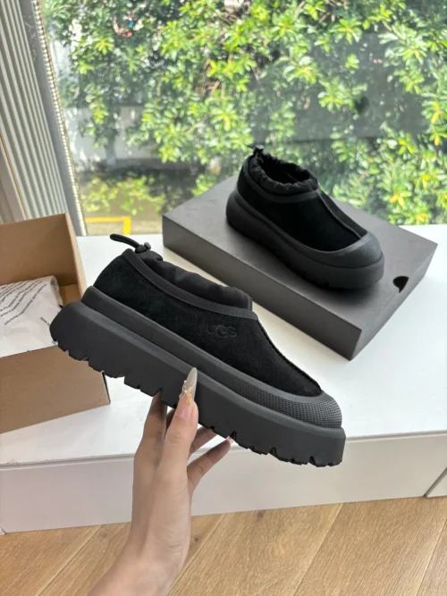 UGG Snow Boots Style 0405