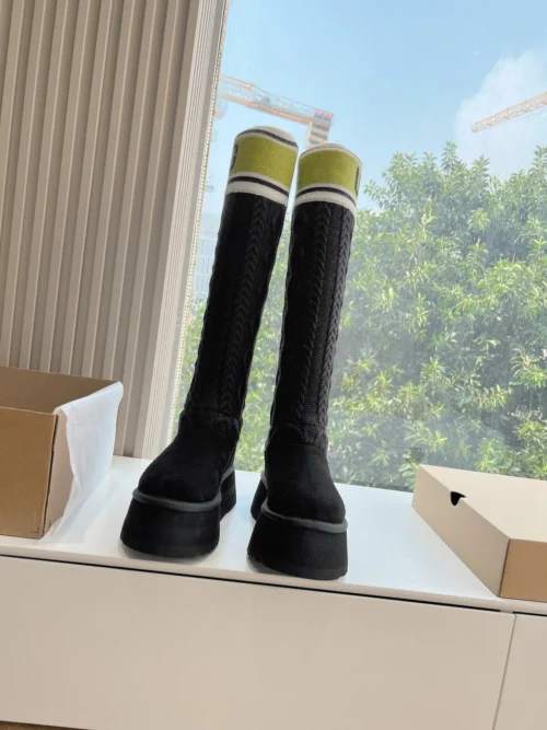 UGG Boots Style 0407