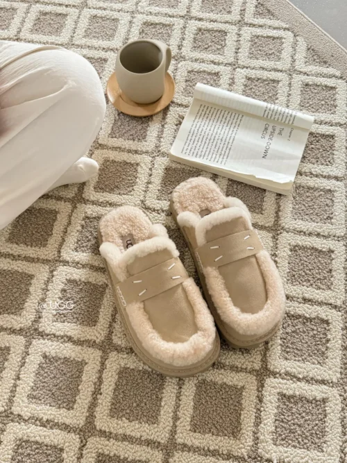 UGG Brown Sneakers