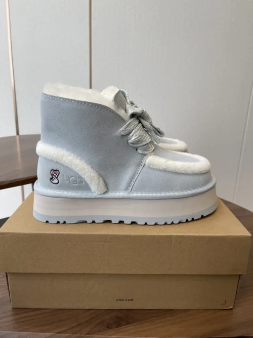 UGG Tazz Lambskin Snow Boots