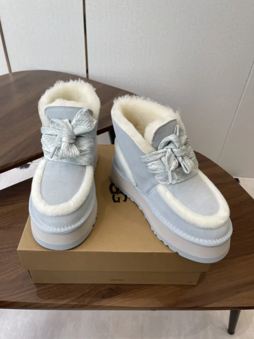 UGG Tazz Lambskin Snow Boots