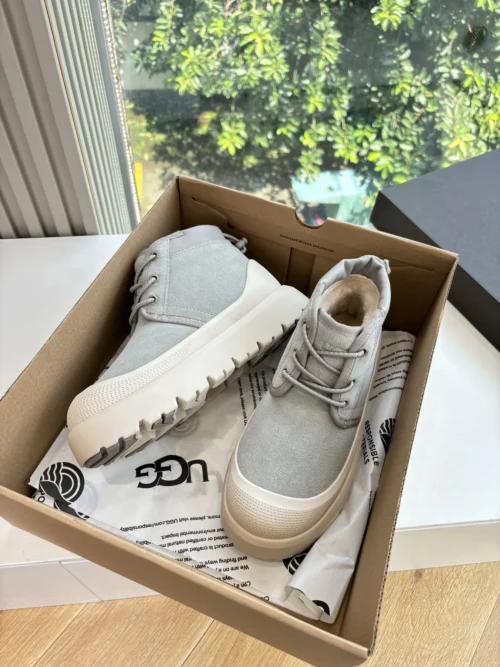 UGG Snow Boots Style 0415