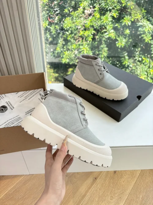UGG Snow Boots Style 0415