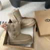 UGG Shearling Snow Boots Style 0423