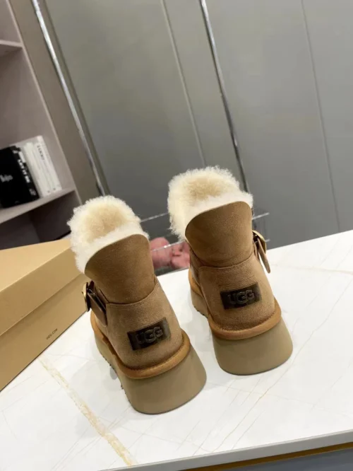 UGG Black Shearling Sneakers Style 0427