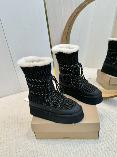 UGG Leather Sneakers Style 0429