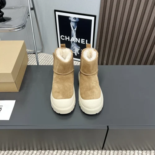 UGG Snow Boots Style 0431